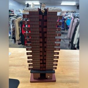 1999 wooden Santa Christmas counter